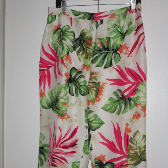 Short détente imprimé tropical